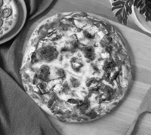 Paneer Tikka Pizza [8 Inches, 6 Slices]