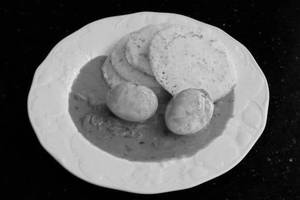 3 Kallapam With Egg Curry And A Soft Drinks