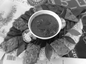 Patwadya Rassa [ Serves 3 ] 