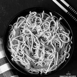 Veg Hakka Noodle