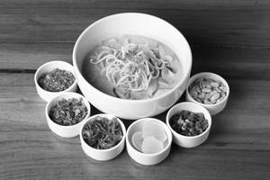 Veg Khao Suey
