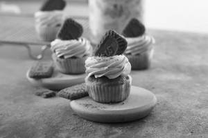 Lotus Biscoff Cupcake (big)