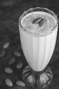 Roasted Almond Shake