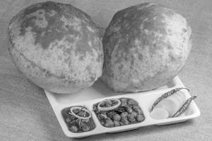 Cholla bhattura