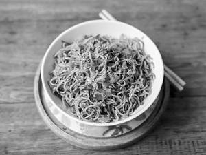 Stir Fried Green Coriander Noodles