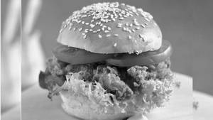 Golpo Zinger Chicken Burger