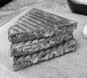 Panner Makhni Sandwich