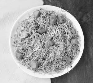 Chicken chowmein (half)