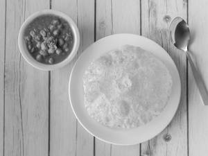 Chole Bhature [2 Bhature]