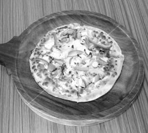 Onion pizza