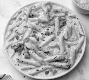White Sauce Pasta