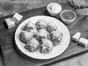 Paneer Cheese Fried Momos [8 Pieces]