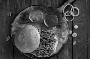 Chaska Bun Paneer Bhurji Burger