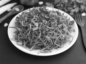 Chinese Bhel [Serves 2]