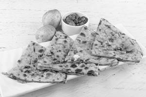 Aloo Methi Paratha