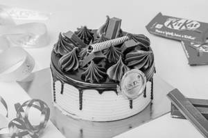 Kitkat Cake