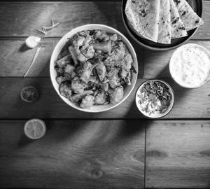 Aloo Gobhi Dry With 5 Butter Roti Combo
