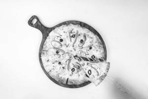 Pizza Caprina