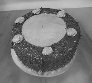 Black Forest Butter Cream Cake (1/2 Kg)
