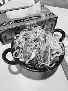 Veg Hakka Noodels