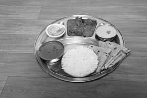 Chicken Chapati Thali