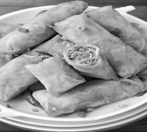 Spring Roll Half (1Pcs )