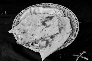 Plain Naan (1 Pc)