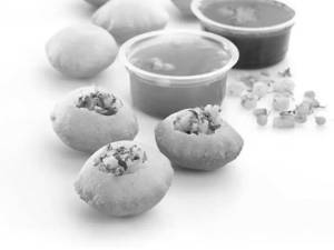 Suji wale golgappe