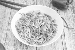 Veg Hakka Noodles