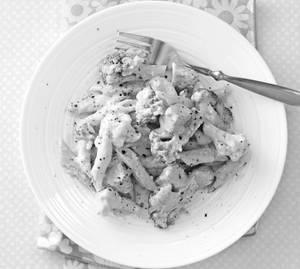 Alfredo penne pasta non veg