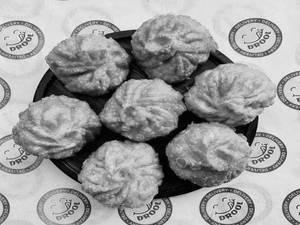Paneer Tikka Momos