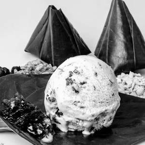 Paan (Scoop)