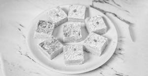 Coconut Barfi (5 Pieces)