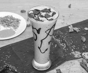 Oreo Biscuit Milk Shake