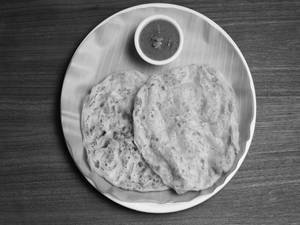 Parotta (2 Pcs) With Non Veg Gravy