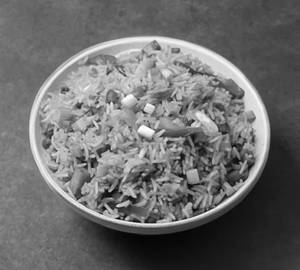 Veg Schezwan Fried Rice  ( Haya )