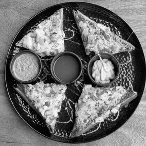 Tandoori Pizza Sandwich