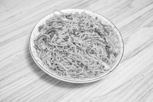 Schezwan Veg Noodles