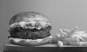 Peri peri mayo aloo tikki burger                                                                                                                            
