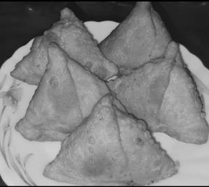 Italian Samosa Pav