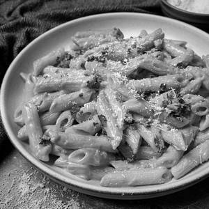 Primavera Pink Sauce Pasta