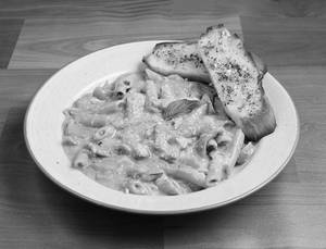 Chicken Creamy Pesto Pasta