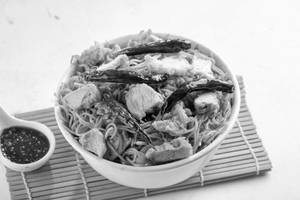 Chicken Schezwan Noodles