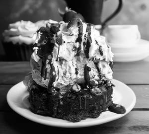 Chocolate Ice Cream With Brownie