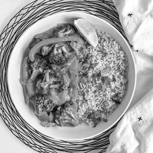 Veg Thai Red Curry With Brown Rice