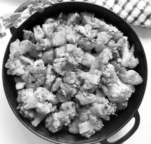Aloo ghobi tomato