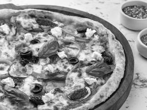 Farmers Veg Pizza