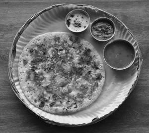 Tomato Uttapam