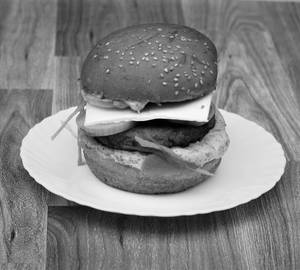 Crunchy Aloo Tikki Burger