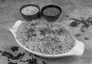 Special Hyderabad Veg Biryani Large